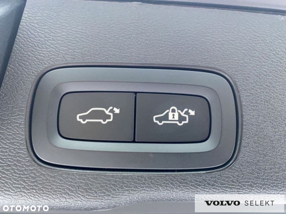 Volvo XC 60 - 22