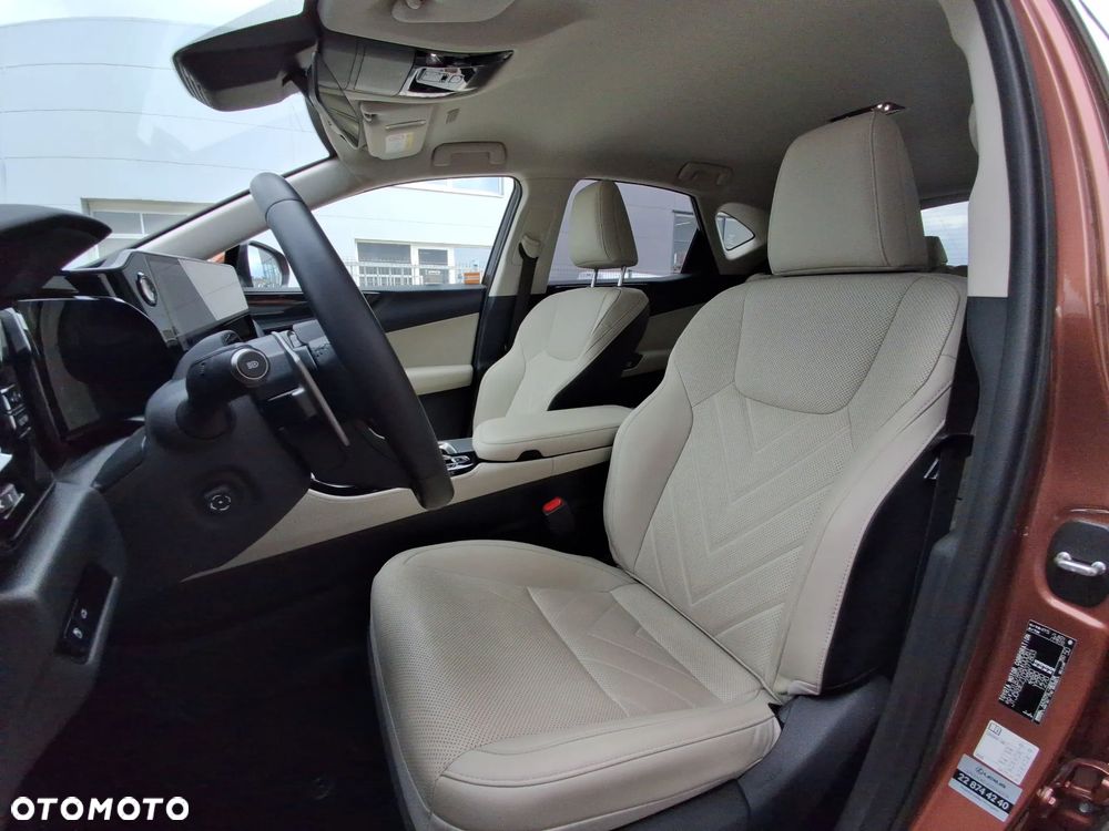 Lexus NX - 14