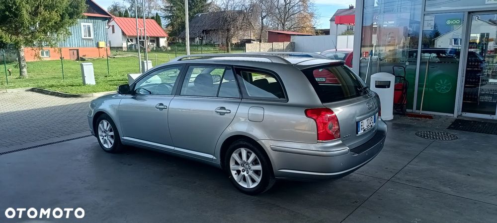 Toyota Avensis 2.0 D-4D Luna - 5