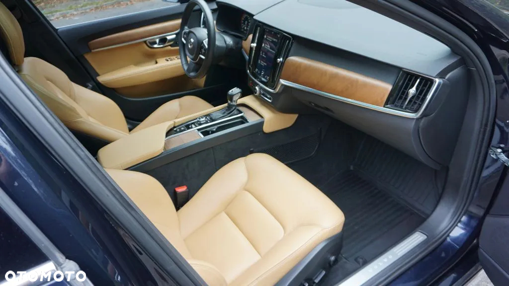 Volvo S90 T6 AWD Momentum - 11