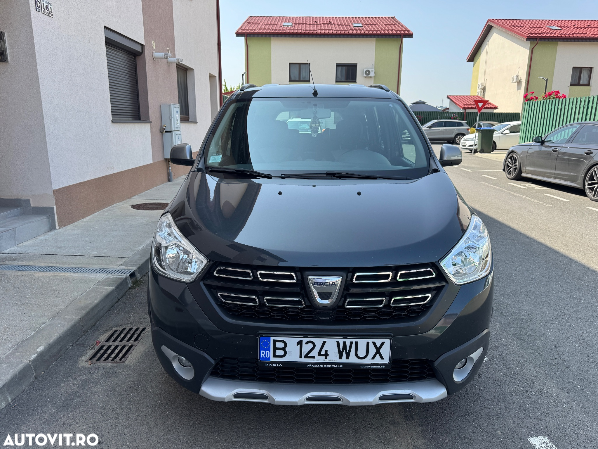 Dacia Lodgy 1.2 TCe Stepway - 12