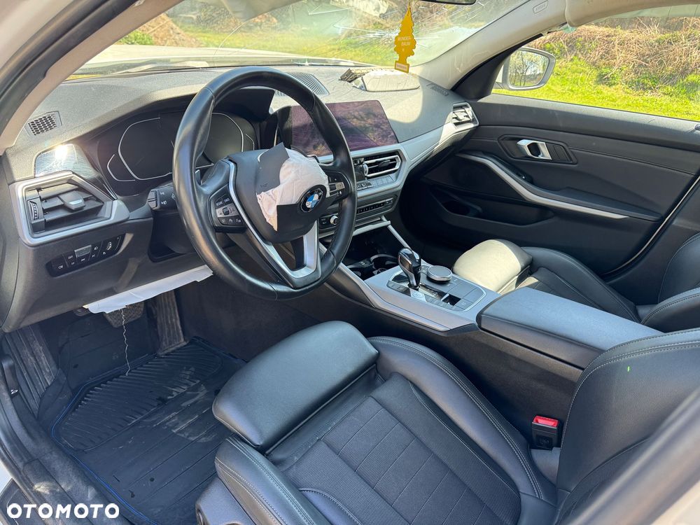 BMW Seria 3 320d MHEV Advantage sport - 12