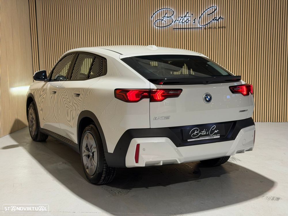 BMW iX2 eDrive20 - 4
