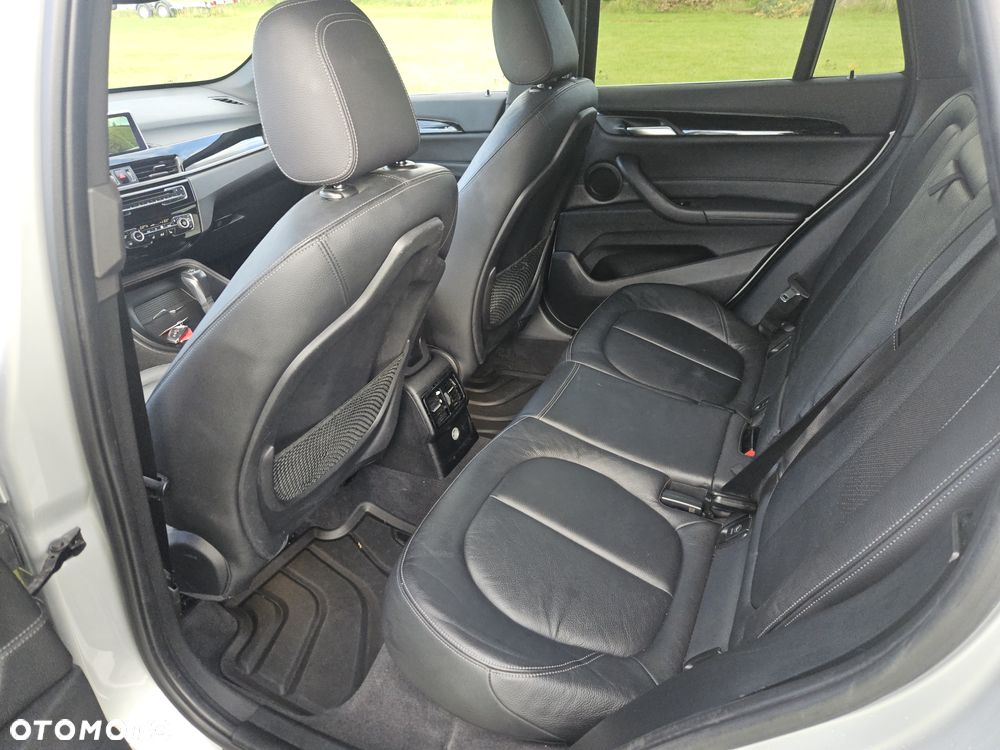 BMW X1 xDrive25i xLine - 10