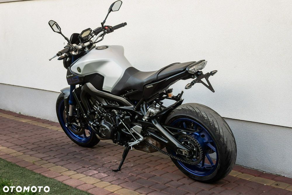Yamaha MT - 4