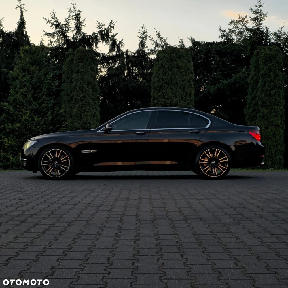 BMW Seria 7 730d xDrive - 13