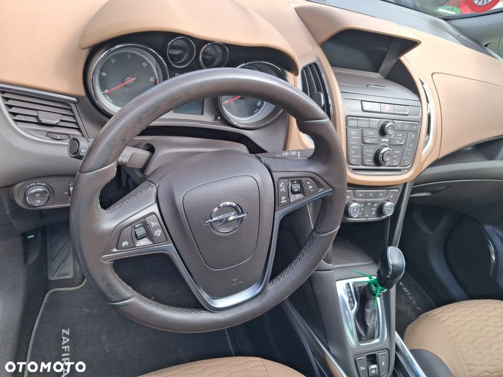 Opel Zafira - 11