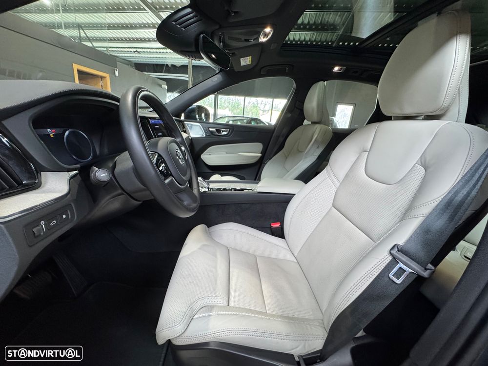 Volvo XC 60 2.0 T6 PHEV Inscription AWD - 22