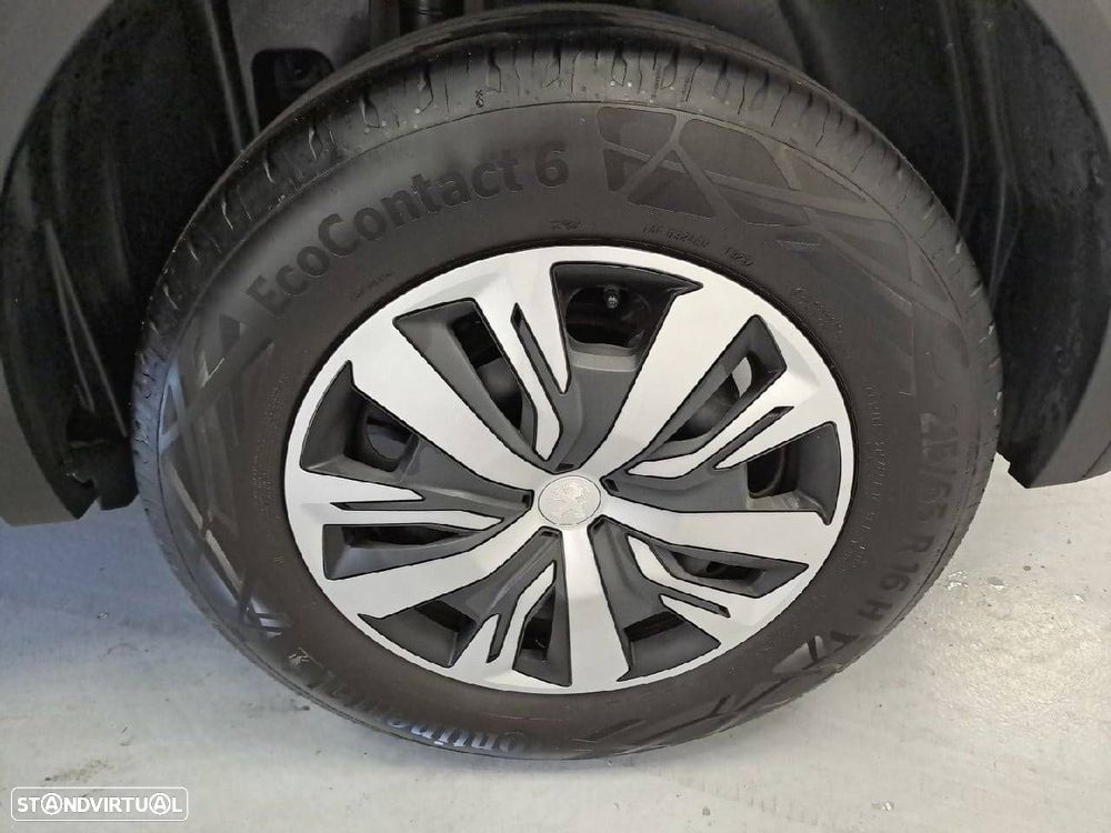 Peugeot 2008 1.2 PureTech Active Pack - 10