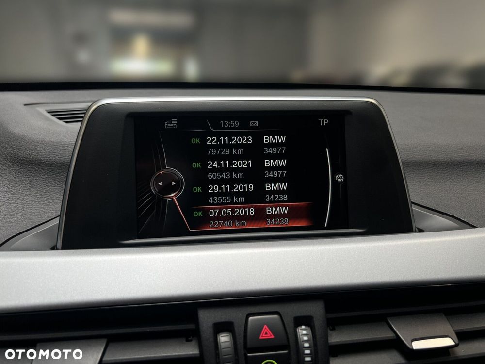 BMW X1 xDrive18d Sport Line - 27