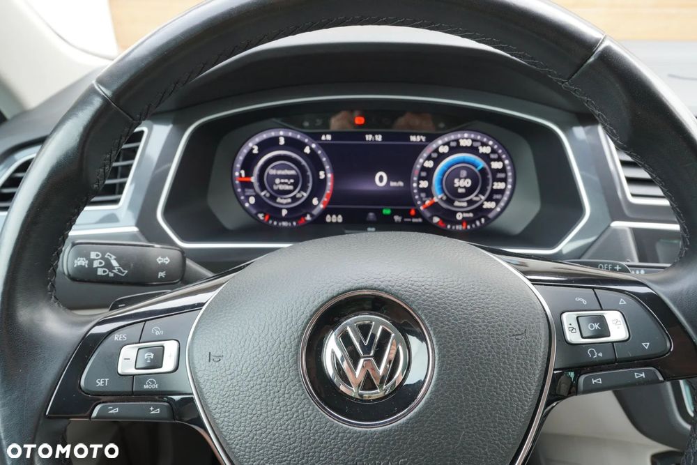 Volkswagen Tiguan - 24