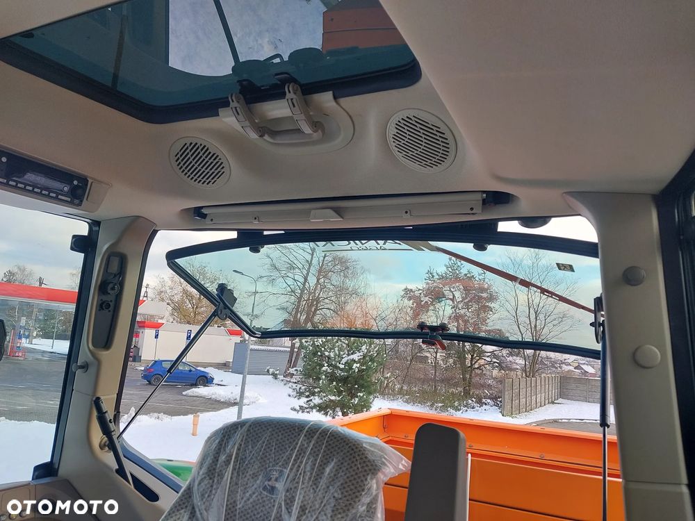 John Deere 6090m - 3