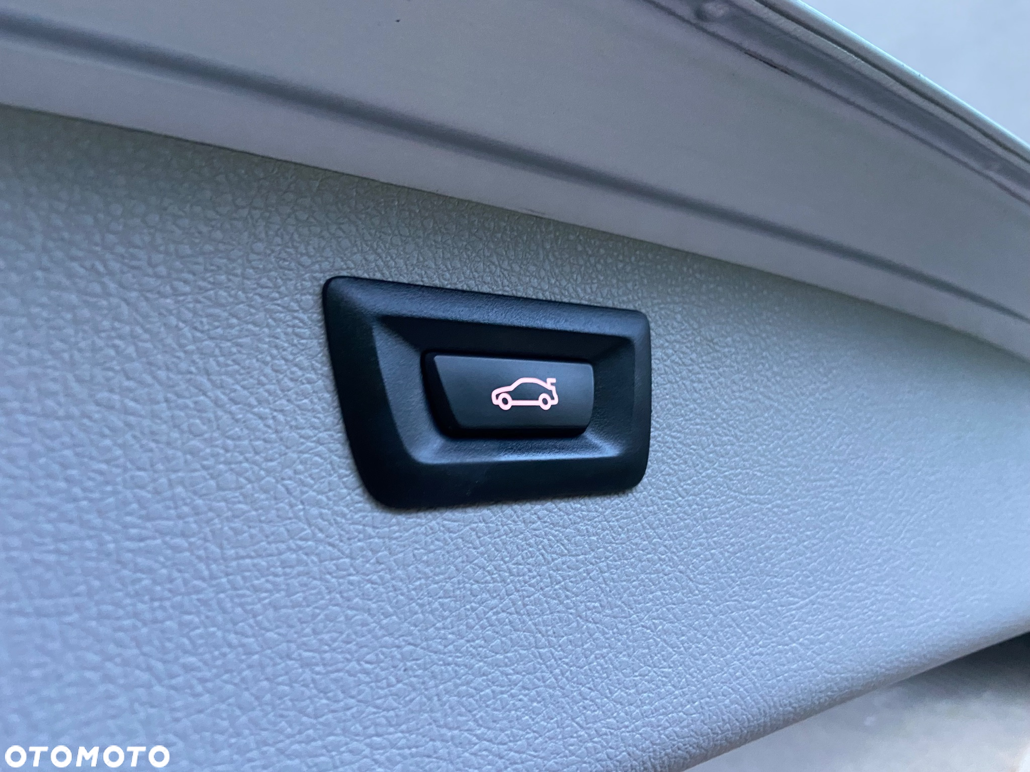 BMW Seria 3 320d Luxury Line sport - 24