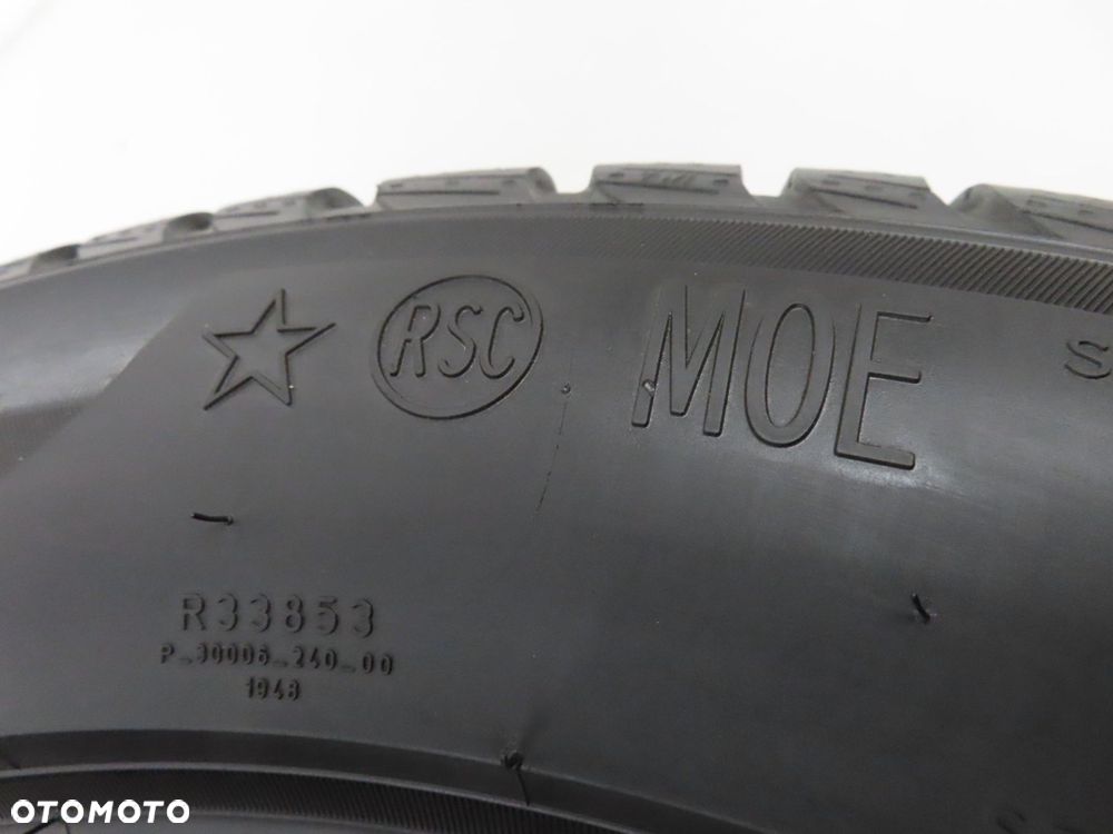 2x 225/55R17 OPONY ZIMOWE Pirelli SottoZero 3 Winter 97H Run Flat MOE *-BMW - 5