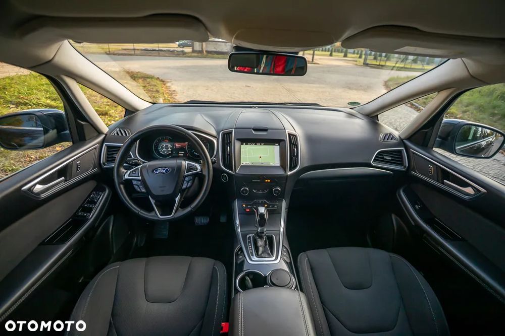 Ford S-Max 2.0 TDCi Titanium PowerShift - 36