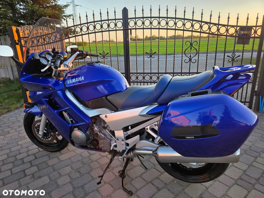 Yamaha FJR - 13