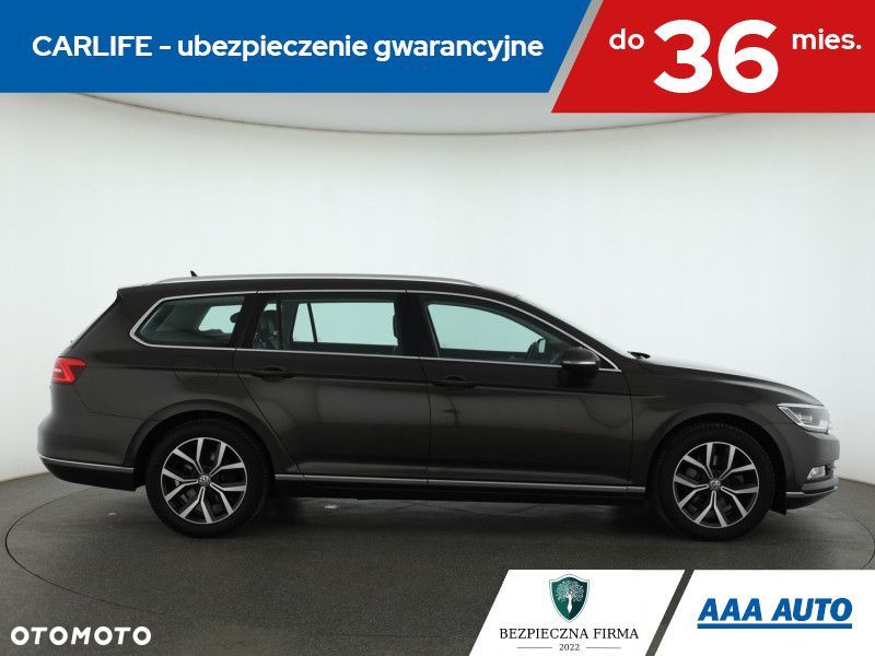 Volkswagen Passat Variant - 8