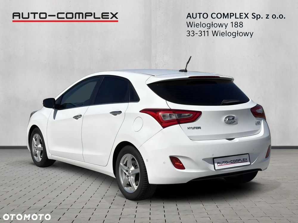 Hyundai i30 1.6 CRDi Premium DCT - 4