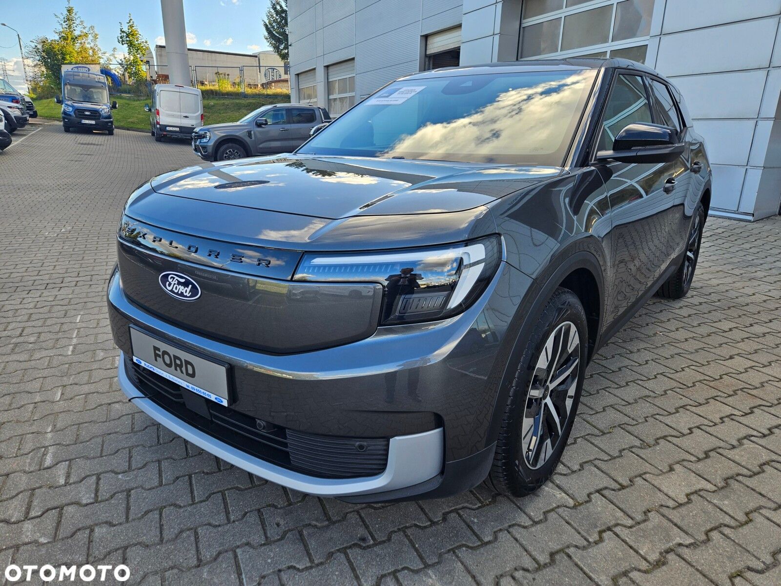 Ford Explorer - 1