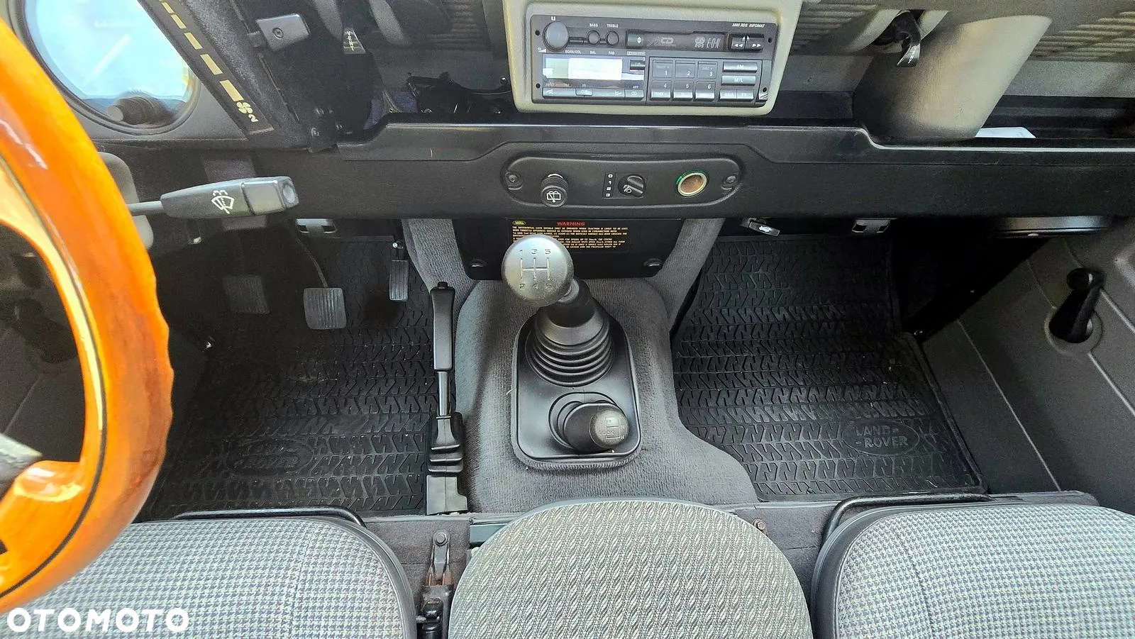 Land Rover Defender 90 2.5 TDI - 14