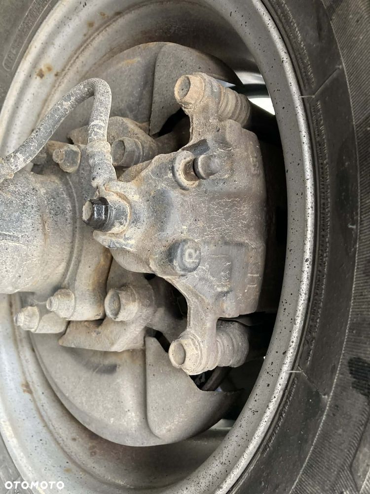 Nissan Patrol 2.8 TDI - 9