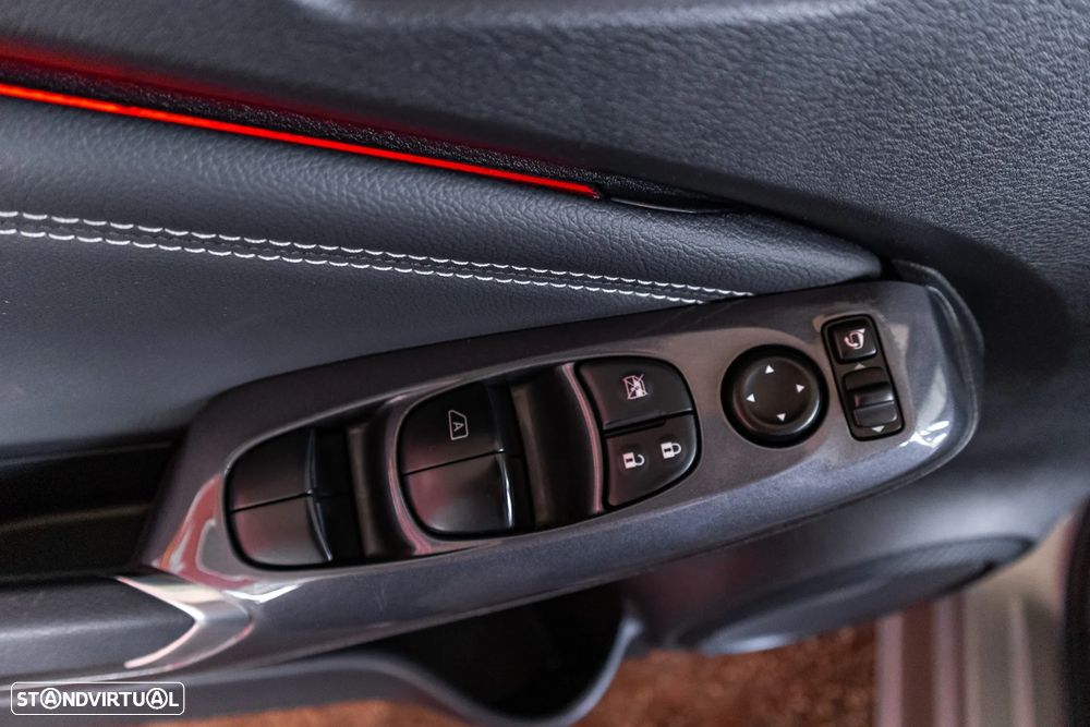 Nissan Juke 1.0 DIG-T Tekna Two Tone DCT - 11