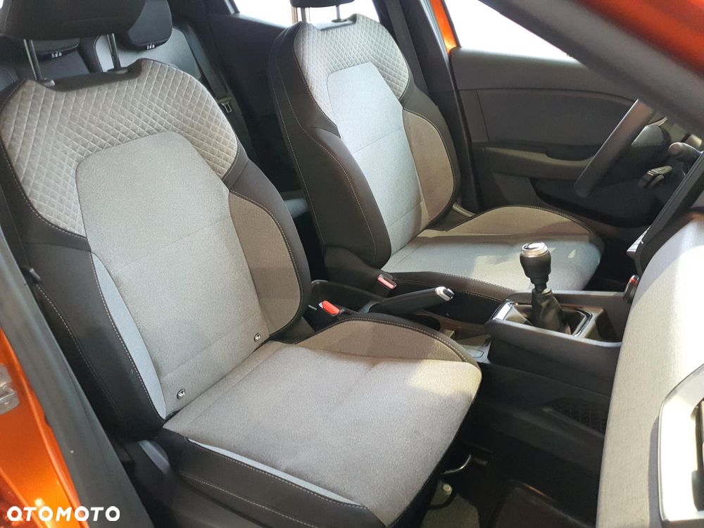 Renault Clio 1.0 TCe Evolution - 24