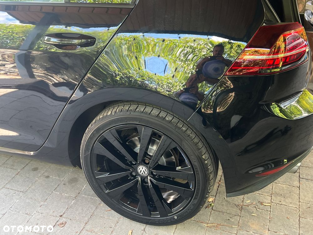 Volkswagen Golf - 3