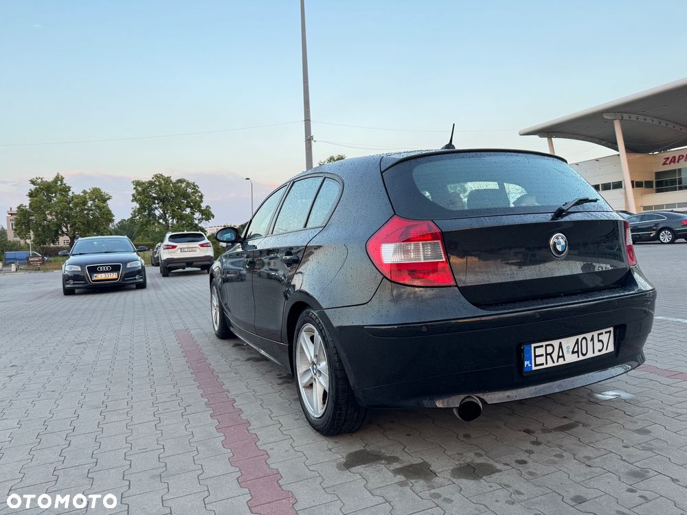 BMW Seria 1 120i - 6