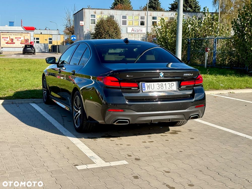 BMW Seria 5 520d xDrive MHEV - 4