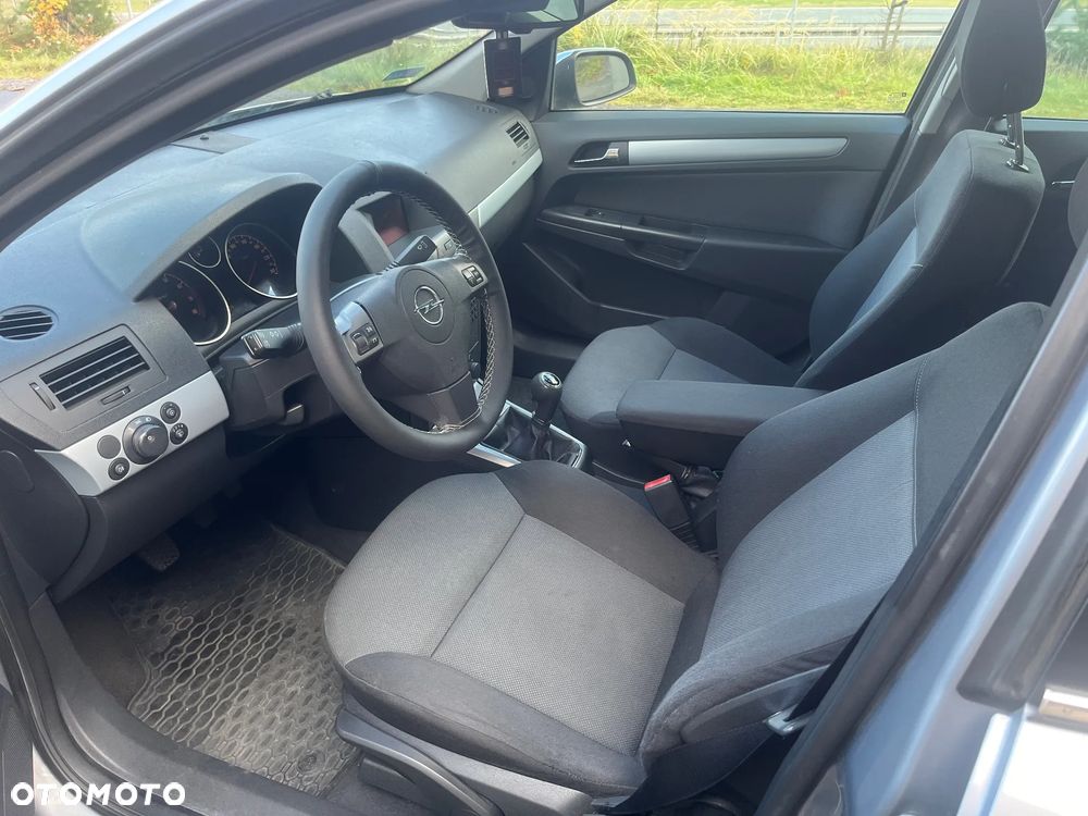 Opel Astra 1.6 Essentia - 7