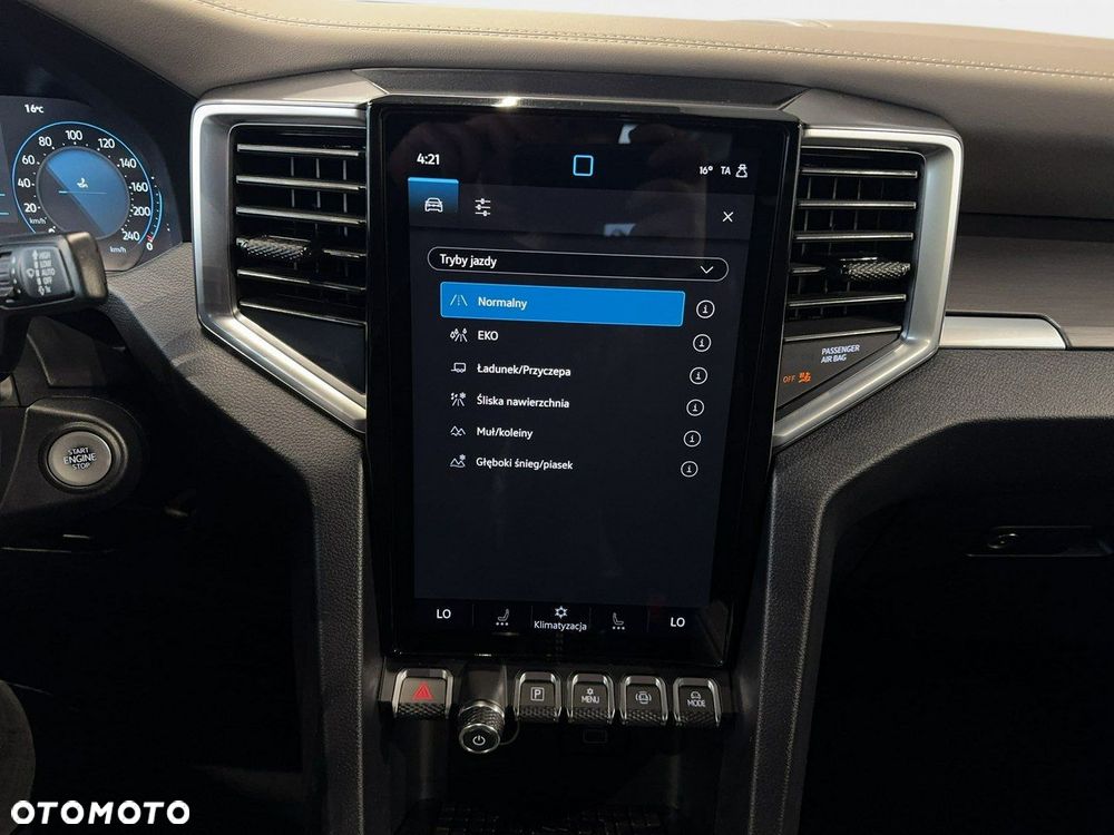 Volkswagen Amarok - 26