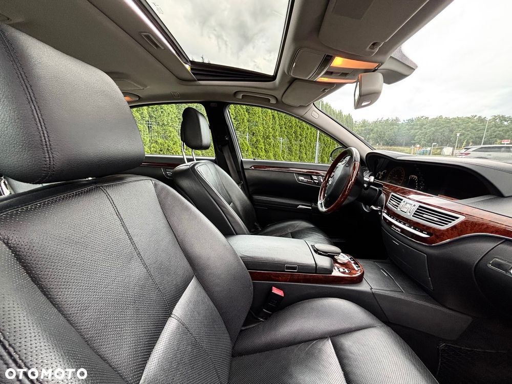 Mercedes-Benz Klasa S 350 4Matic 7G-TRONIC - 26