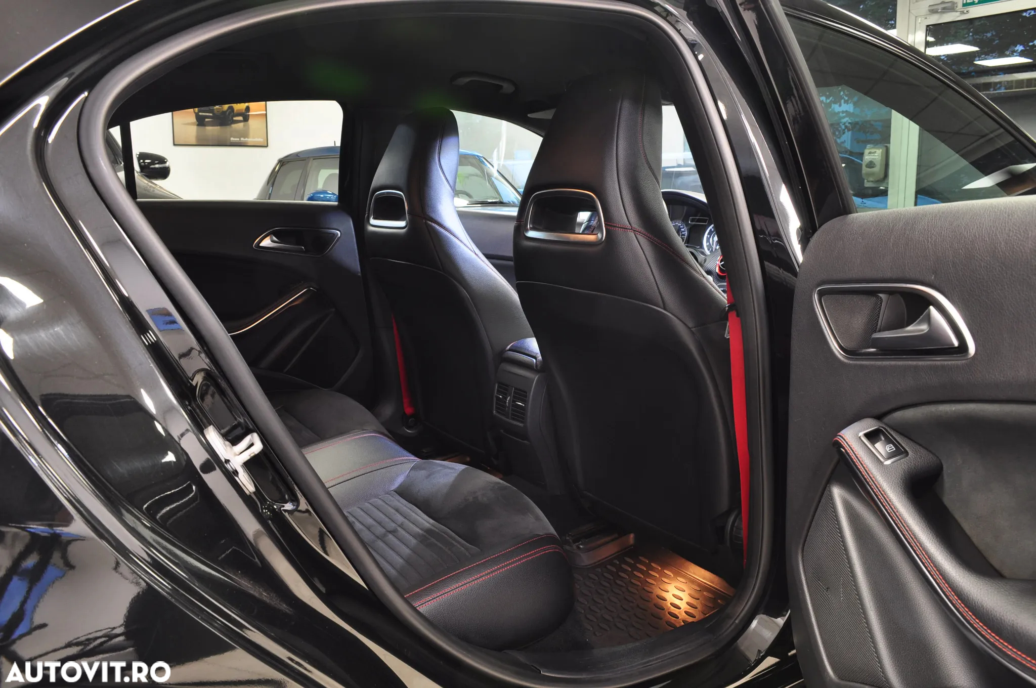 Mercedes-Benz A 45 AMG 4MATIC Aut. - 11