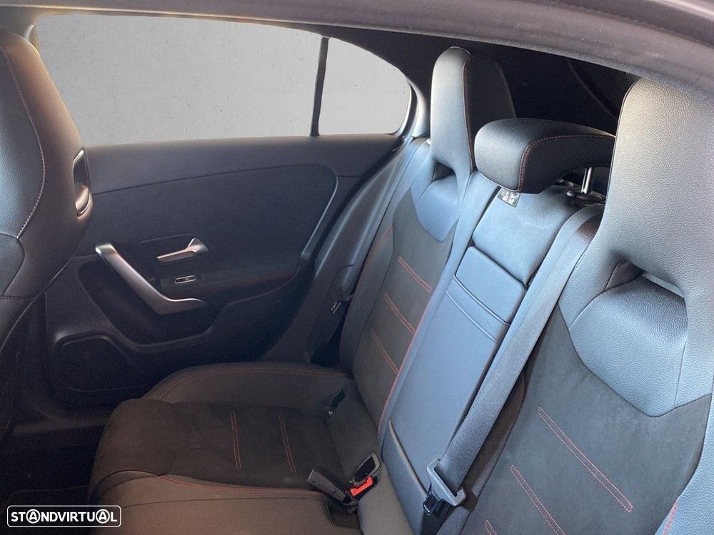 Mercedes-Benz A 200 - 9