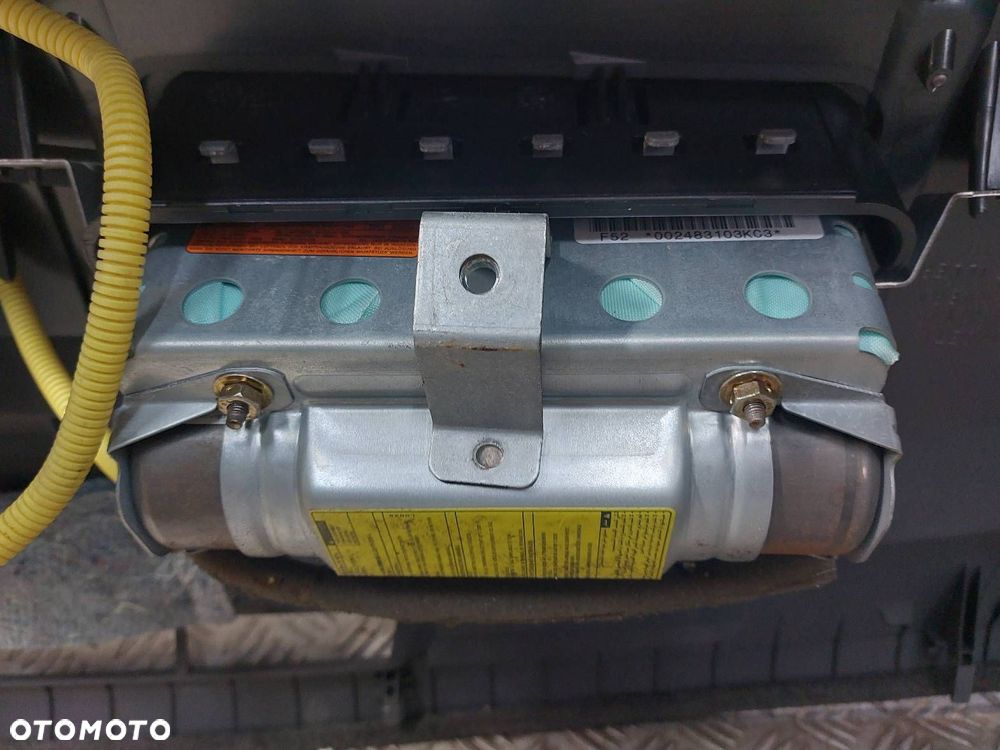 ZESTAW POSTRZAŁOWY KOKPIT DESKA AIRBAG AVENSIS T25 - 9