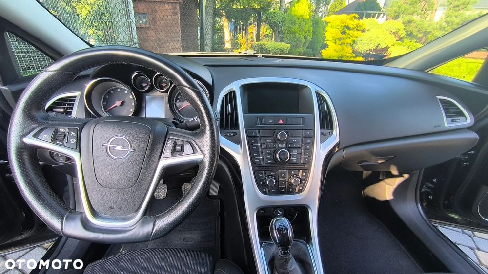 Opel Astra 1.4 Turbo - 11