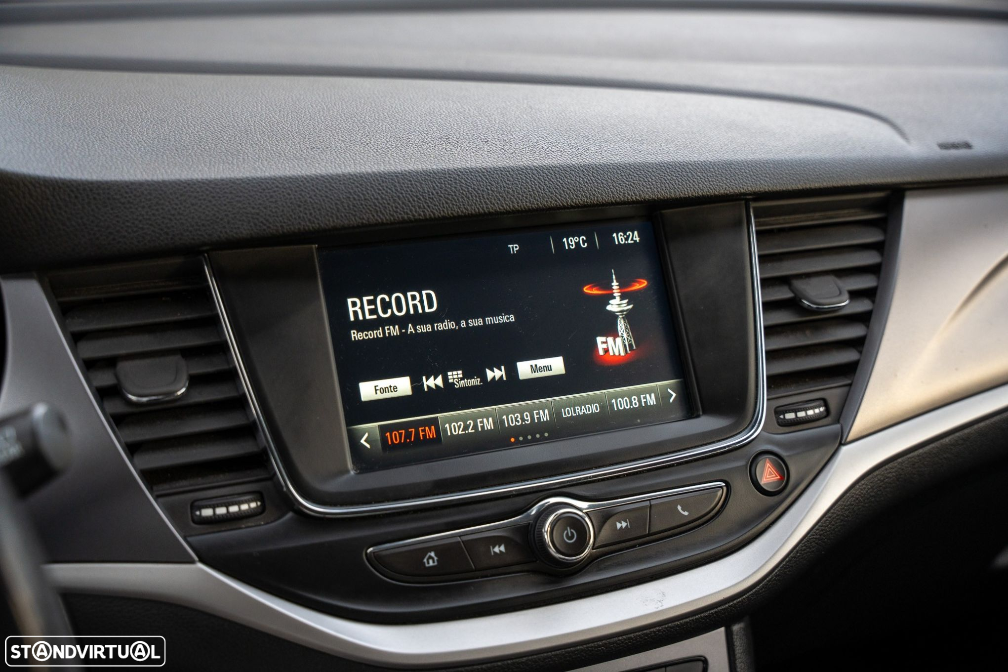 Opel Astra Sports Tourer - 10