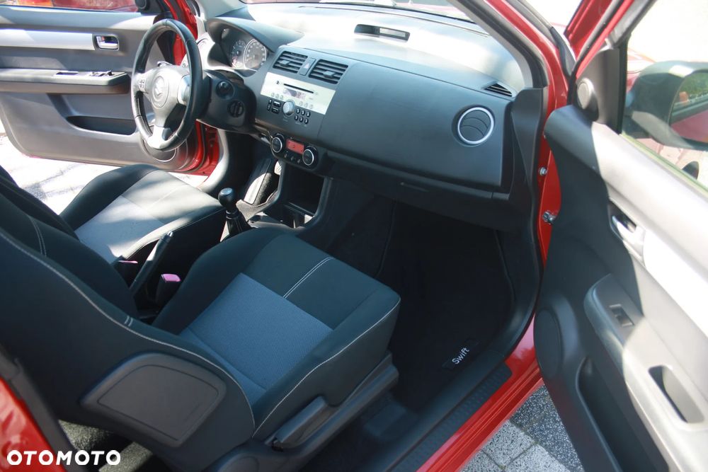 Suzuki Swift 1.3 Sunlight Edition - 18