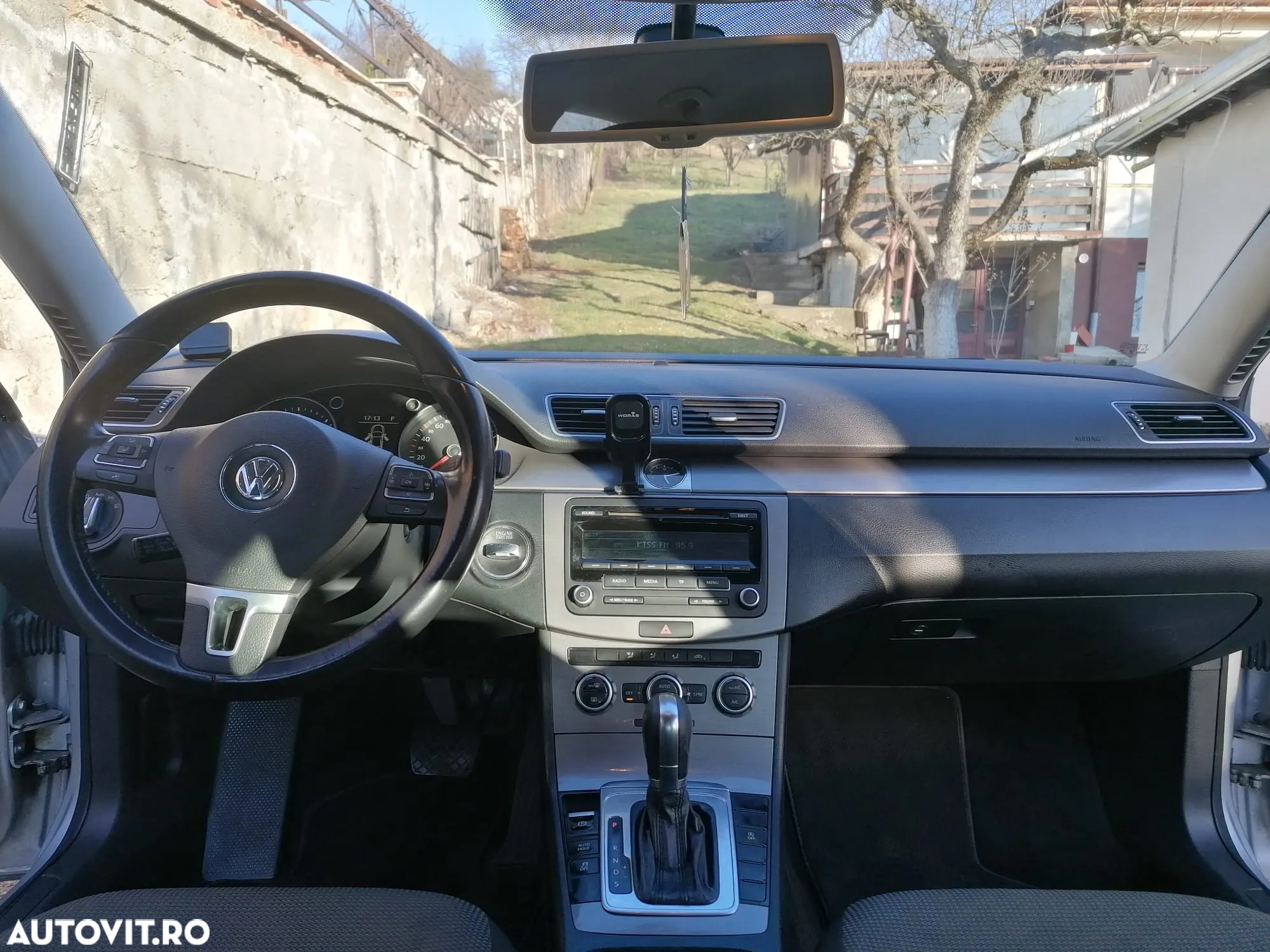 Volkswagen Passat 2.0 TDI BlueMotion Tehnology DSG Comfortline - 4