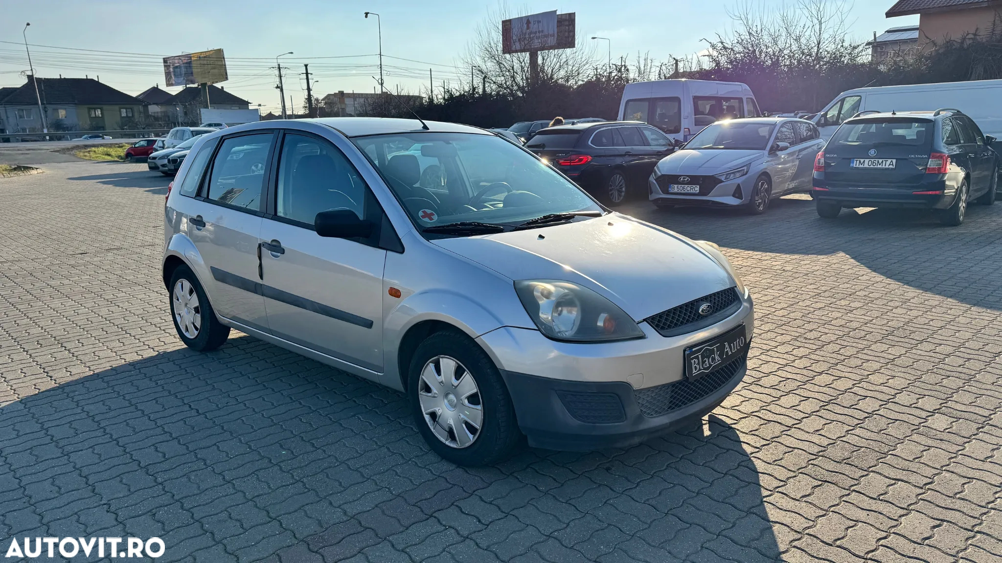 Ford Fiesta 1.3i Ambiente - 2