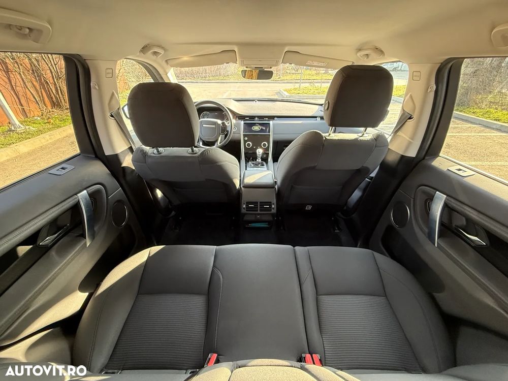 Land Rover Discovery Sport - 12