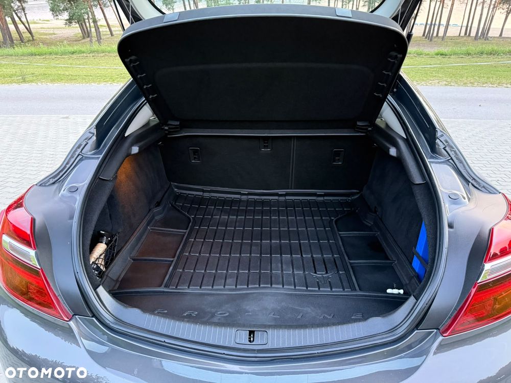 Opel Insignia - 8