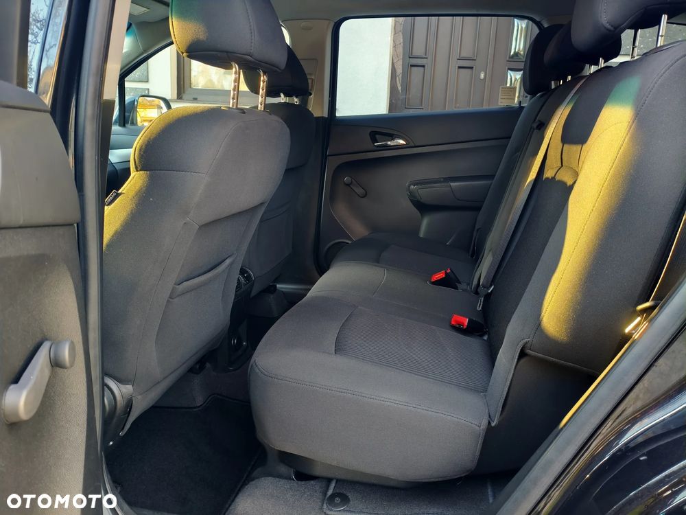 Chevrolet Orlando - 24