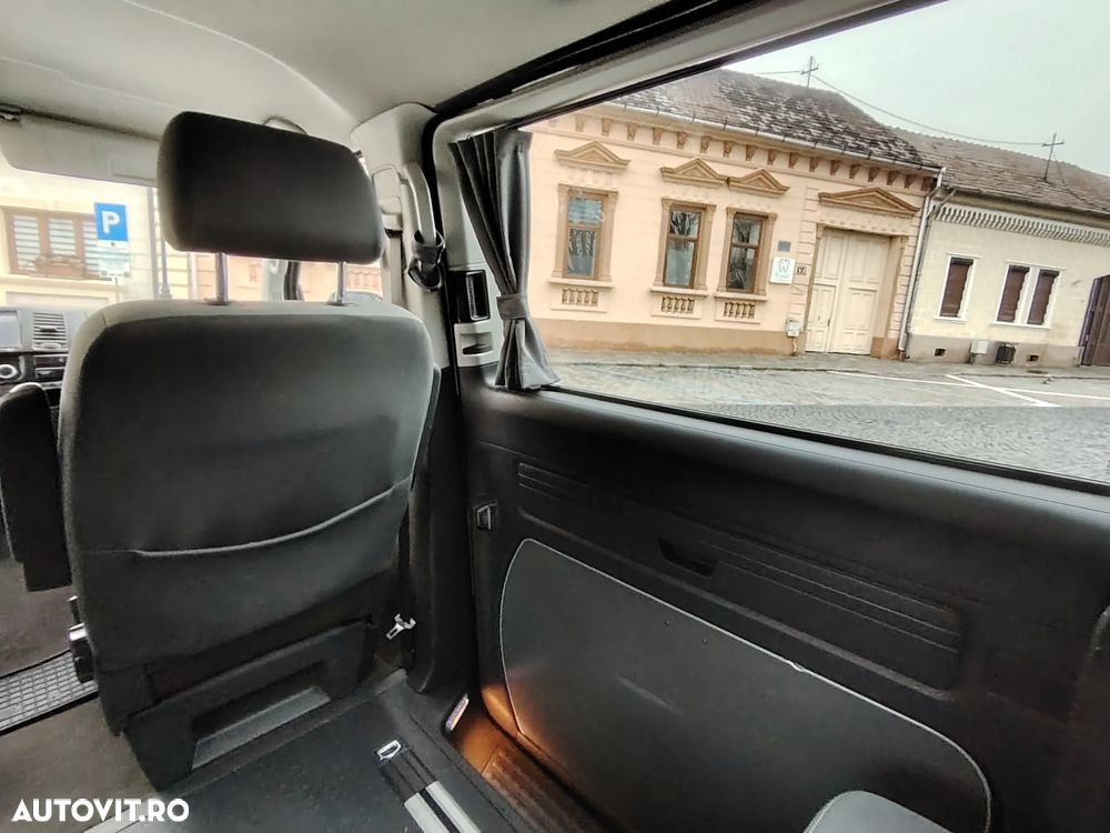 Volkswagen Multivan - 20