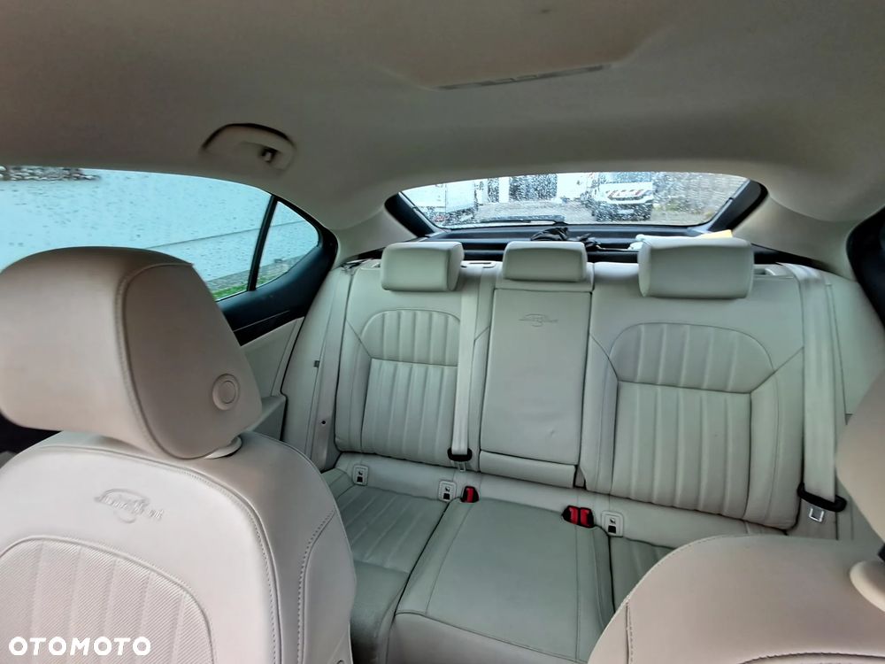 Skoda Superb 2.0 TDI 4x4 L&K DSG - 35