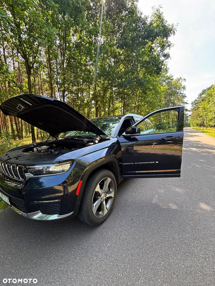 Jeep Grand Cherokee - 29