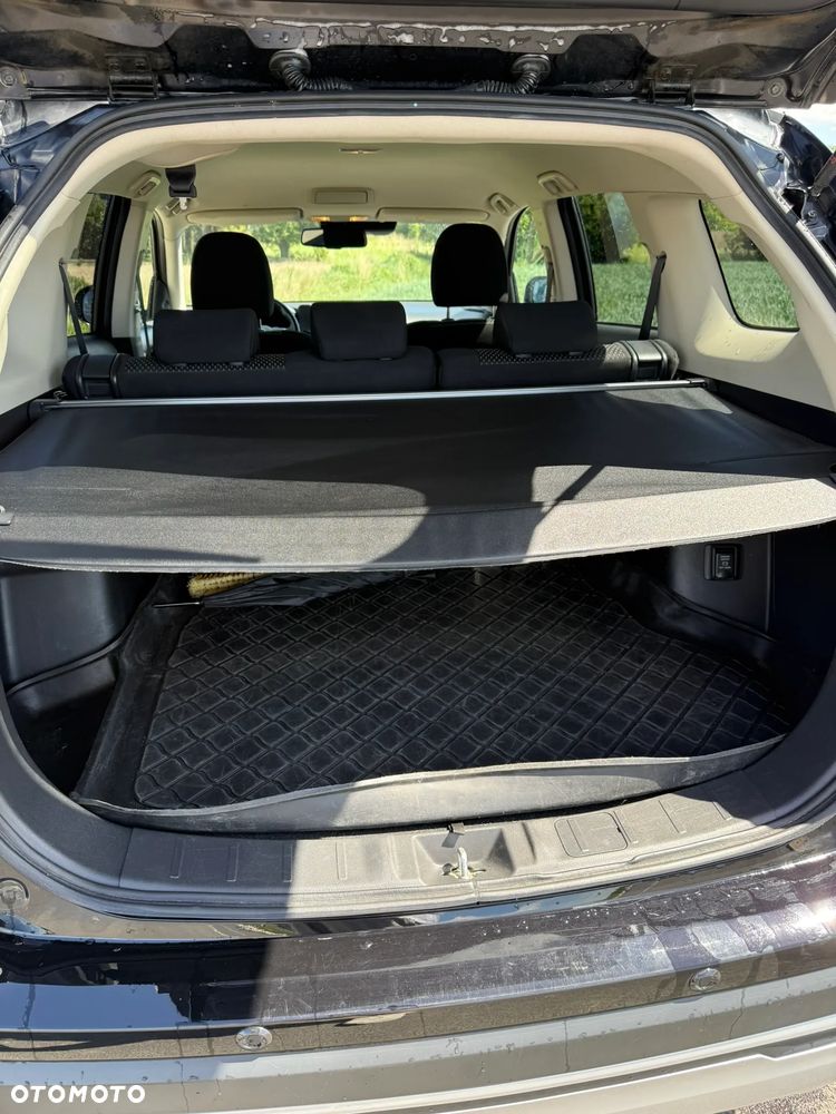 Mitsubishi Outlander 2.0 Instyle + 4WD CVT - 12
