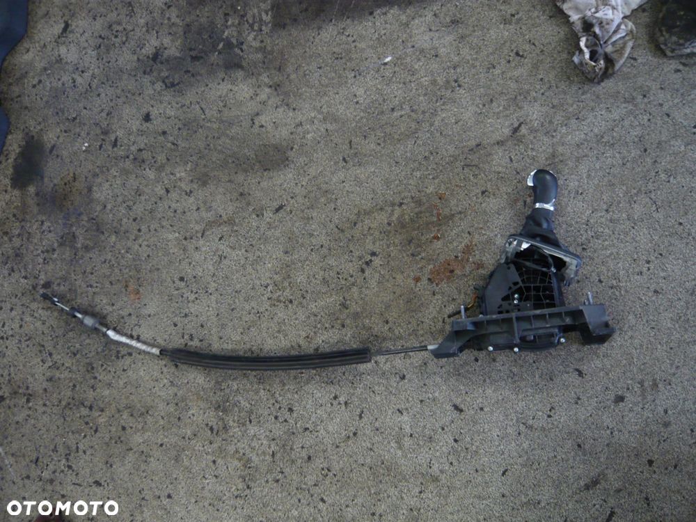 wybierak lewarek zmiany biegów automat 6ra713025ac skoda rapid - 1