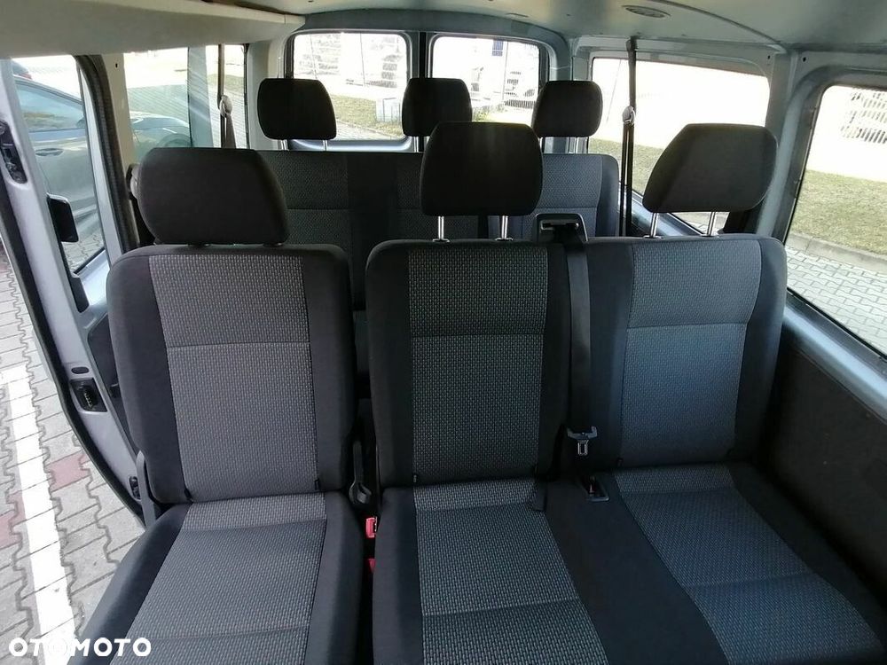 Volkswagen Transporter - 16